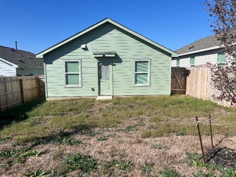 Building Photo - 8615 Astral Pl