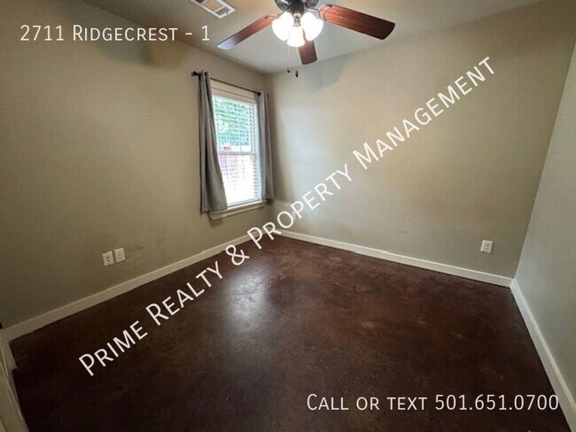 Building Photo - 2711 Ridgecrest-1