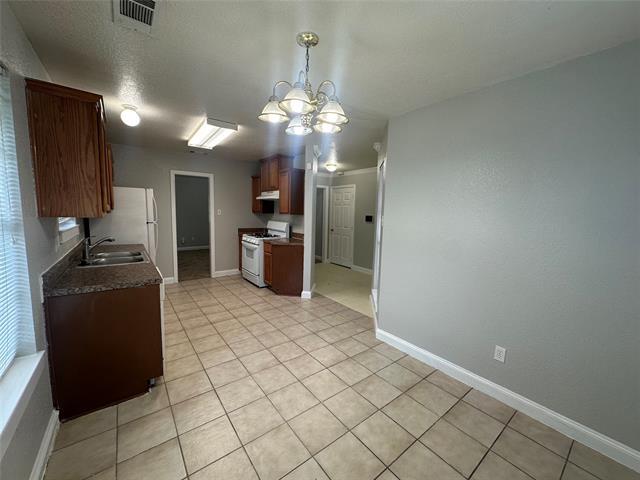 Building Photo - 4147 Gladewater Rd