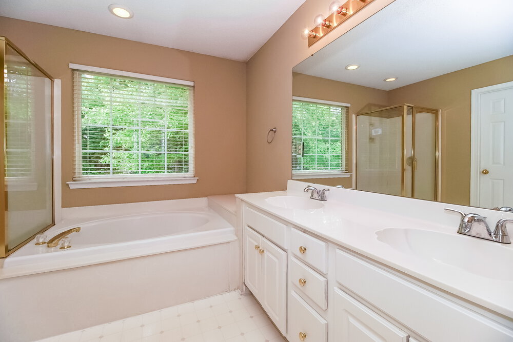 Building Photo - 8936 Coppermine Ln