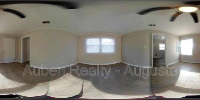 Building Photo - 2913 Hummingbird Ln