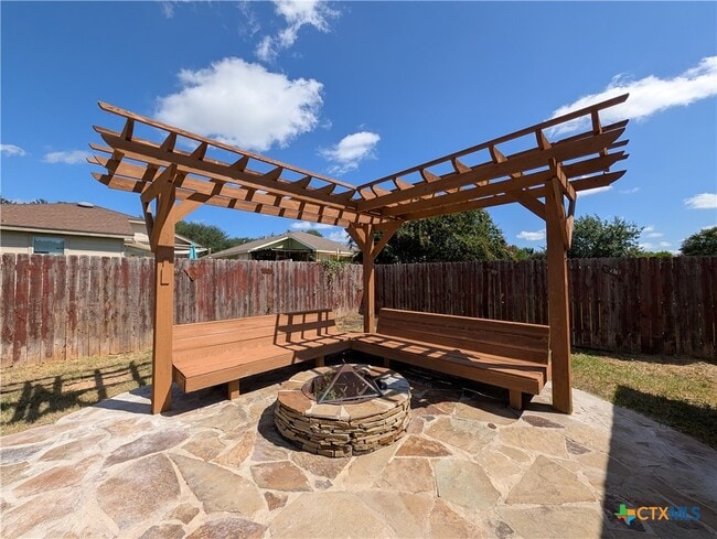 Building Photo - 268 Goliad Dr