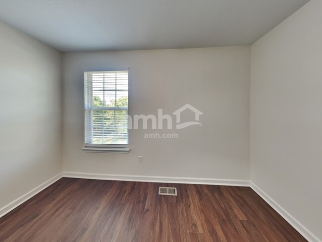 Building Photo - 485 Pewter Hill Ct