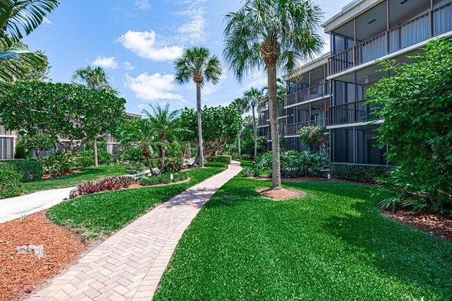 Building Photo - 3605 S Ocean Blvd