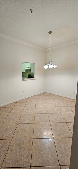 Building Photo - 6007 Scotchwood Gln