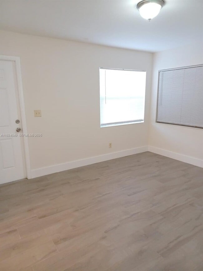 Building Photo - 2134 Cleveland St