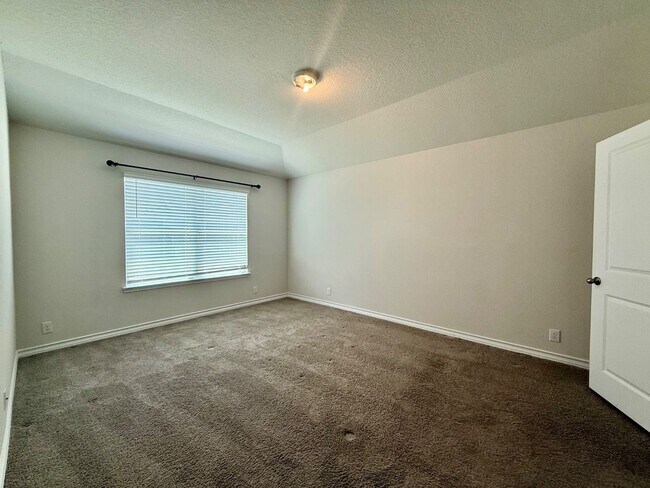 Building Photo - 13512 Boothe Grv
