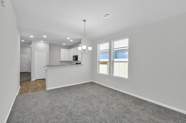Building Photo - 14733 Pinion Ct