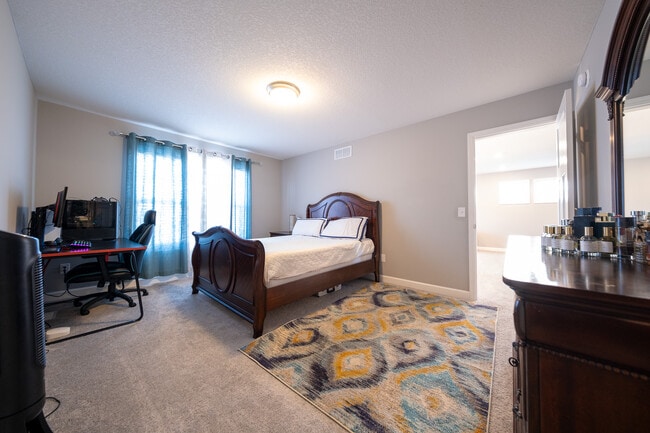 Building Photo - 6668 Coach House Ln