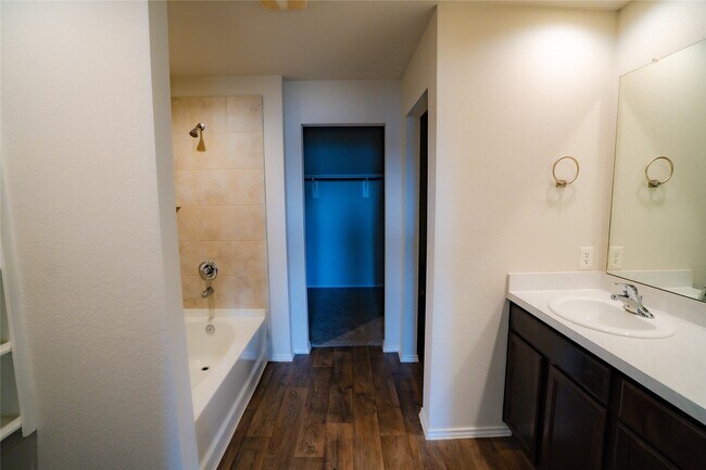 Building Photo - 2446 Ormes Forest Ln