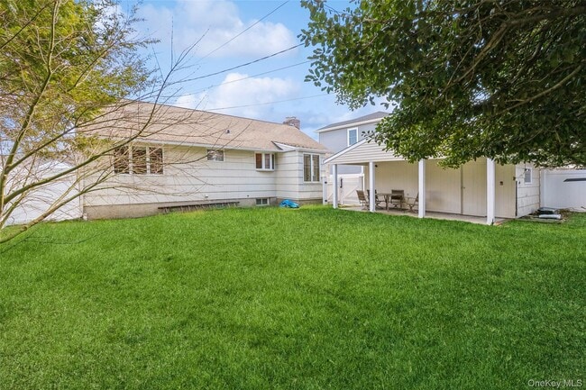 Building Photo - 26 Whitman Ave