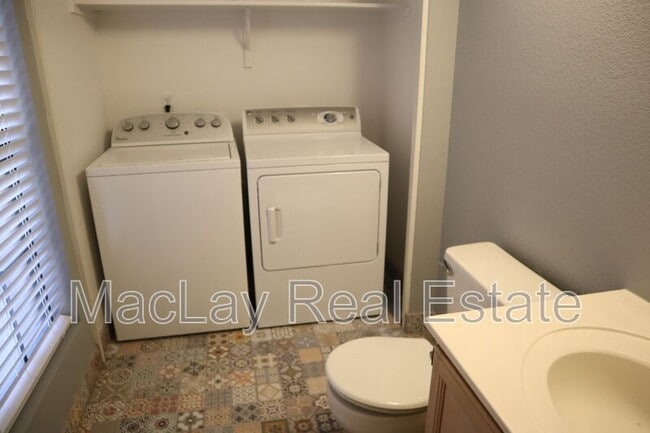 Building Photo - 4275 E Cassia Way