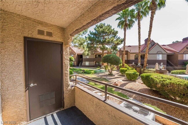 Building Photo - 2200 S Fort Apache Rd