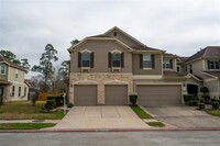 Building Photo - 16026 Limestone Lake Dr