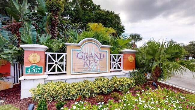 Building Photo - 4207 S Dale Mabry Hwy