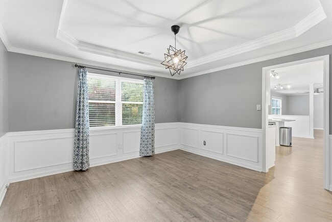 Building Photo - 10012 Double Tree Rd