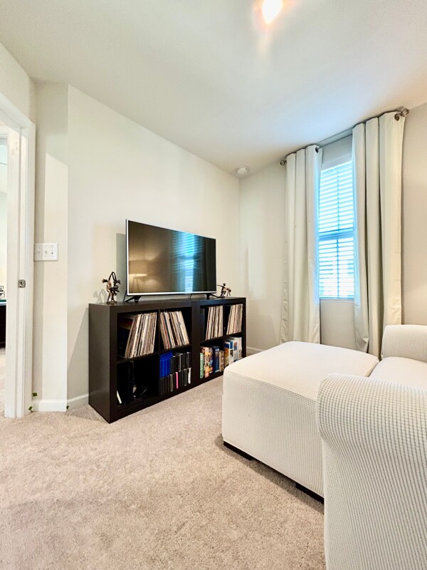Building Photo - 6137 Cutwater Cir