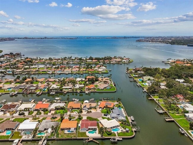 Building Photo - 4328 40th St S