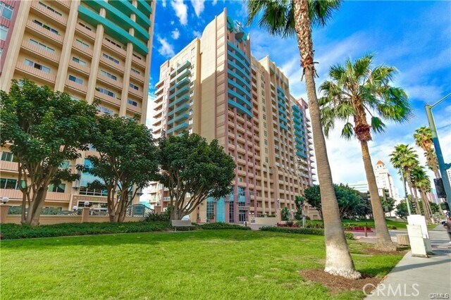 Building Photo - 388 E Ocean Blvd
