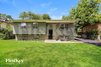 Building Photo - 306 Marilyn Ave