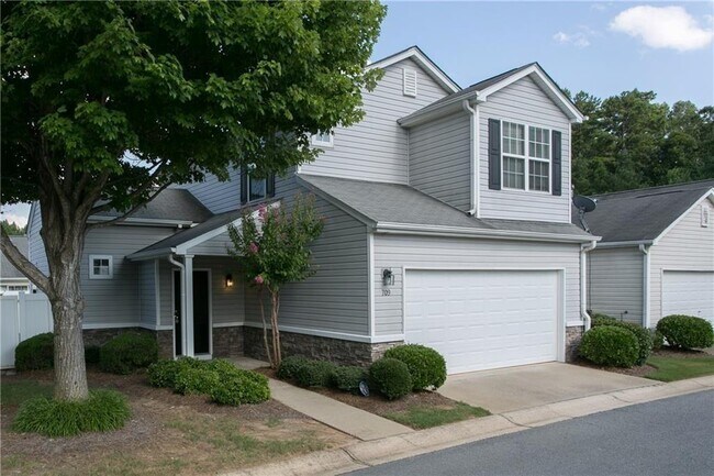 Building Photo - 709 Bedford Ct