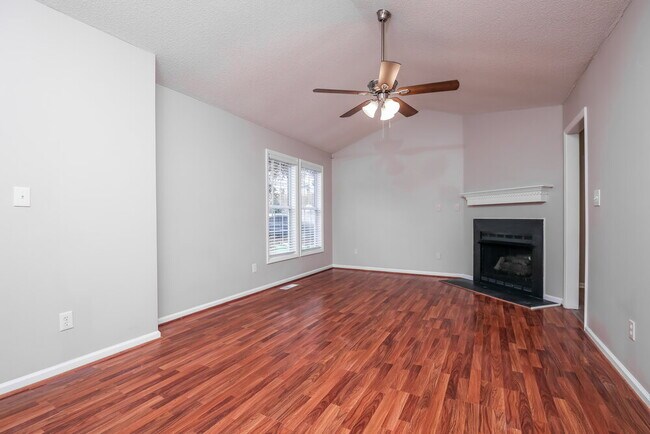 Building Photo - 1461 Smokey Mountain Dr