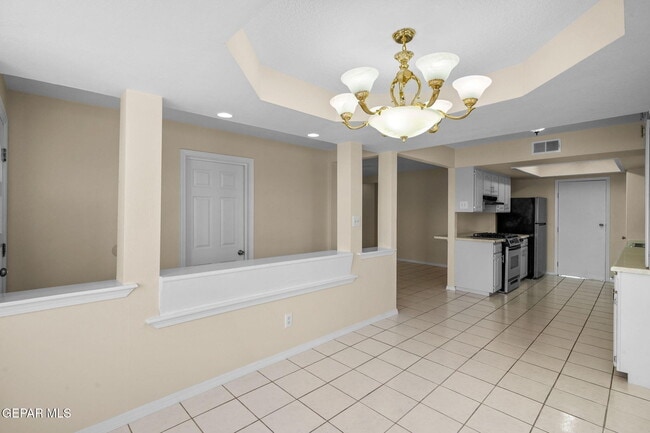 Building Photo - 5640 Van Horn Dr