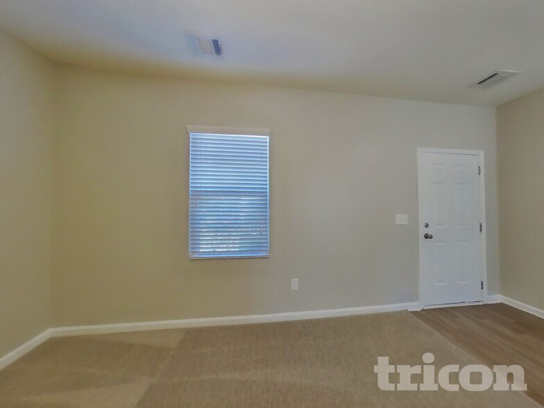 Building Photo - 48 Jacob Ct