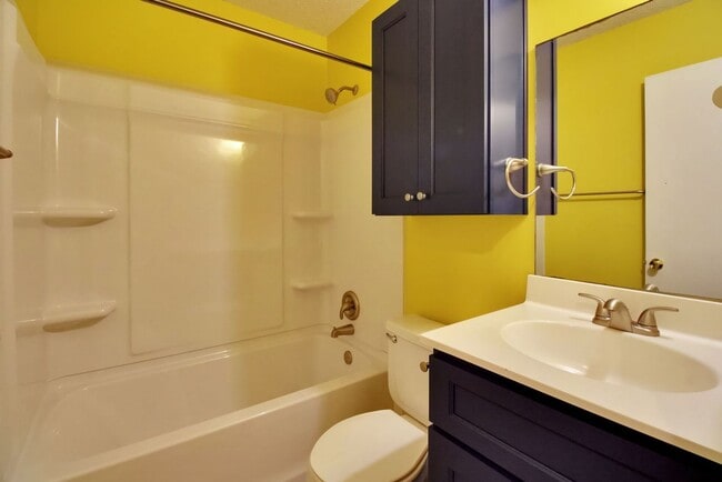 Building Photo - 3 Bedroom Home In Deerfield Jacksonville!!!!