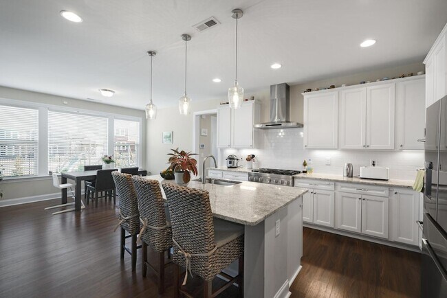 Building Photo - 2873 Angelica Rose Way