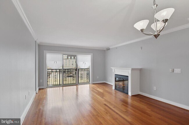 Building Photo - 5 Park Pl