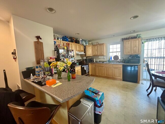 Building Photo - 14 Old Fitch Hill Rd