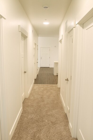 Building Photo - 4777 Alder Dr