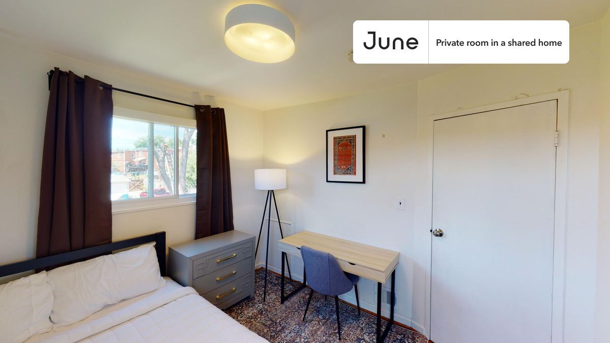 Building Photo - Room in Shared 4 bed/2.5 bath home