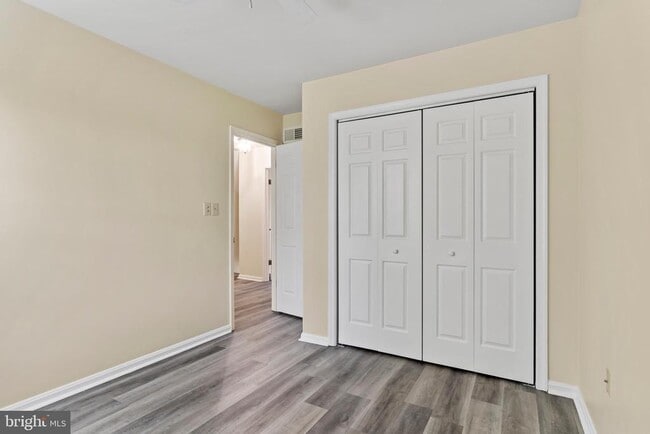 Building Photo - 4111 Nantucket Dr