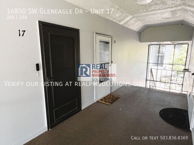 Building Photo - 16850 SW Gleneagle Dr