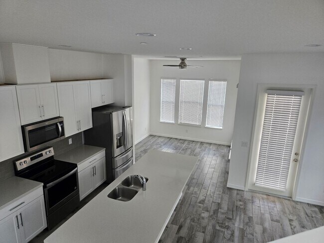 Building Photo - 462 Windmill Palm Cir
