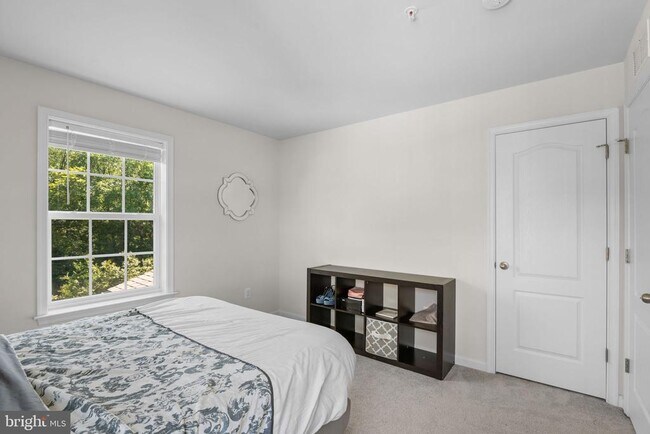 Building Photo - 6640 Timber Ridge Ln