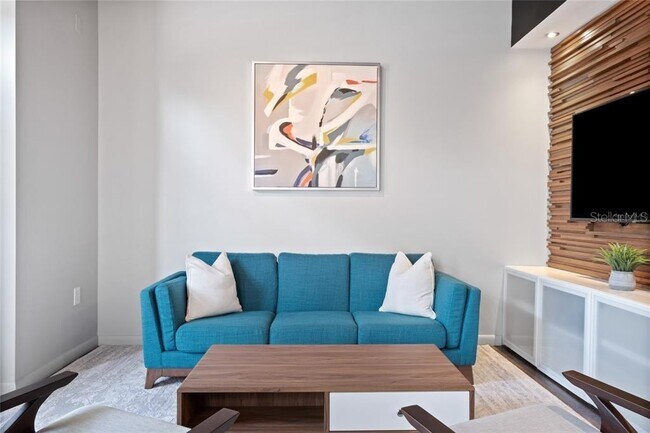 Building Photo - 1914 E 4th Ave