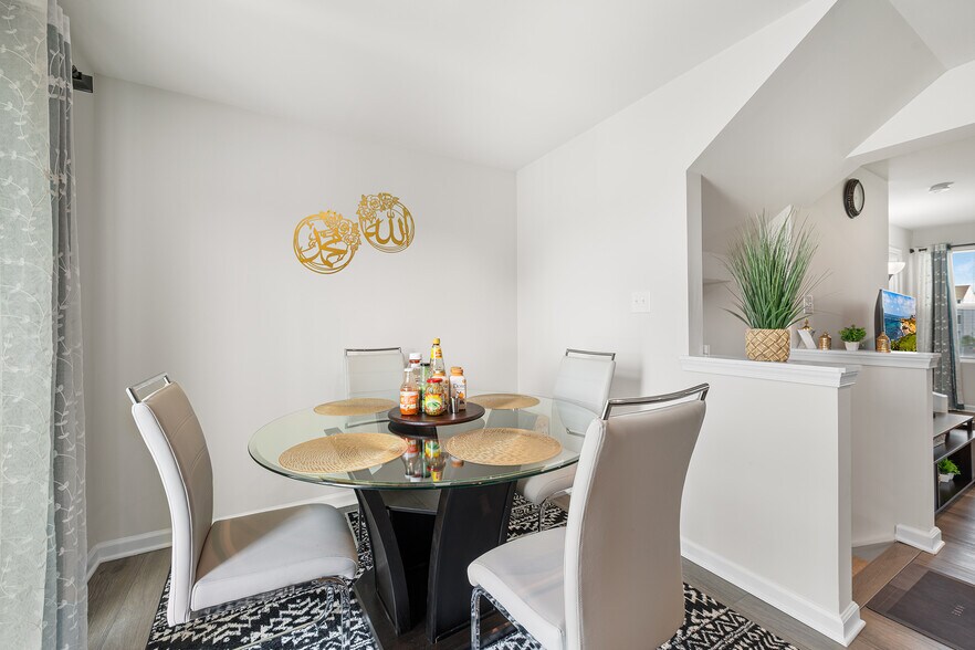 Building Photo - 26 L Wendowski St