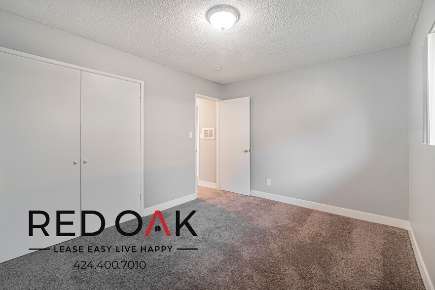 Building Photo - 660 S Riverside Ave