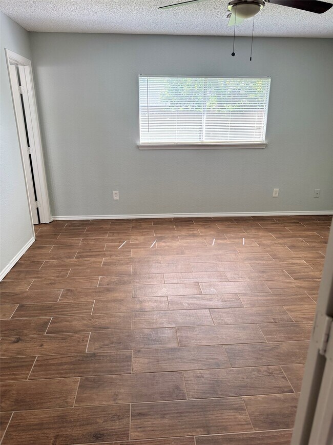 Building Photo - 3831 Addicks Clodine Rd