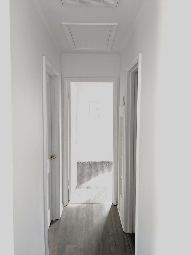 Building Photo - 7405 Wickham Ave