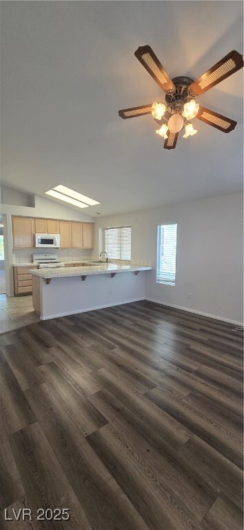 Building Photo - 2017 Scenic Sunrise Dr