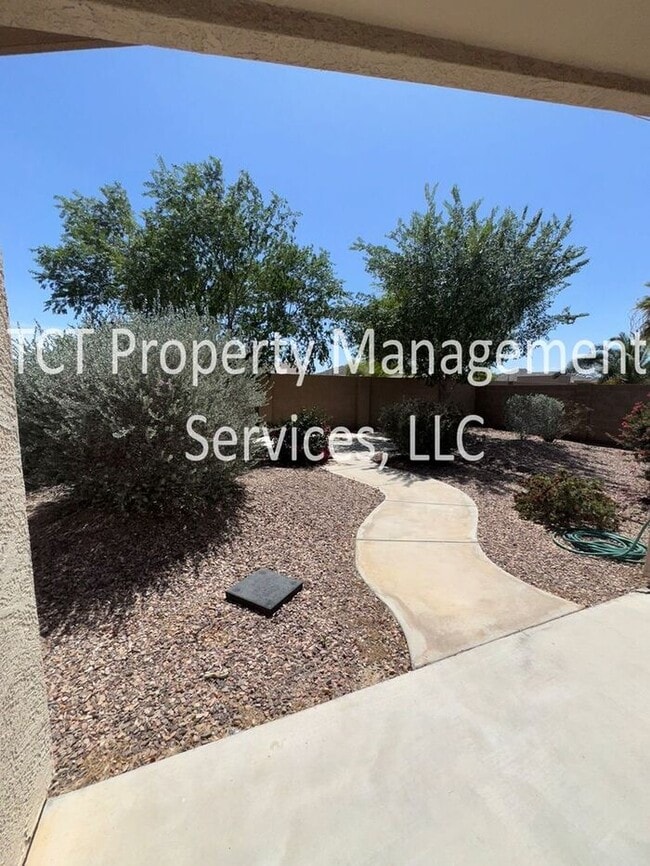 Building Photo - Spacious 4 Bedroom Home In San Tan Valley!