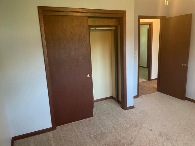 Building Photo - 4625 Candlelight Dr