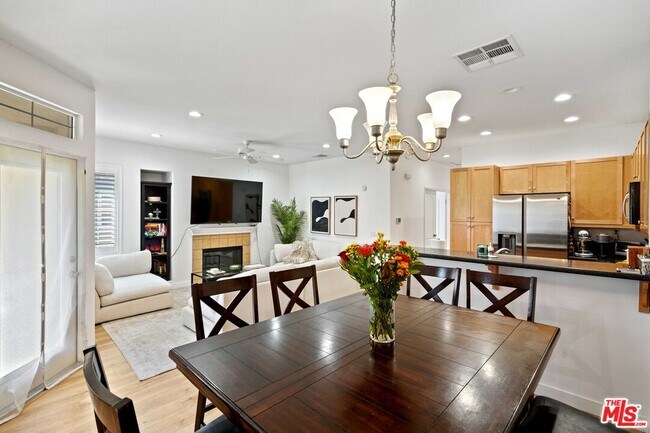 Building Photo - 17969 Lost Canyon Rd