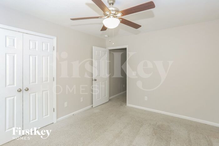 Building Photo - 8827 Twisted Pine Dr