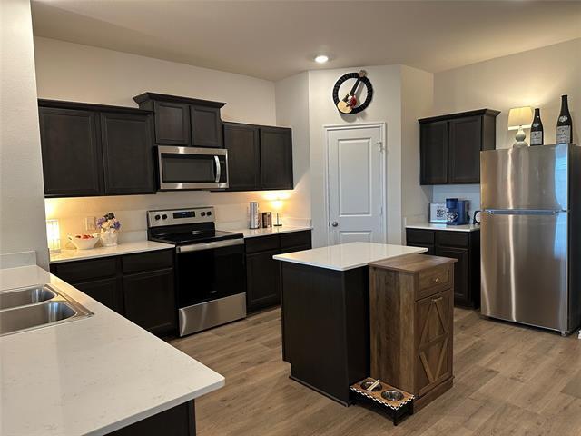 Building Photo - 1329 Skyline Dr