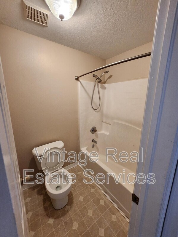 Building Photo - 12008 Peach Grv Ct